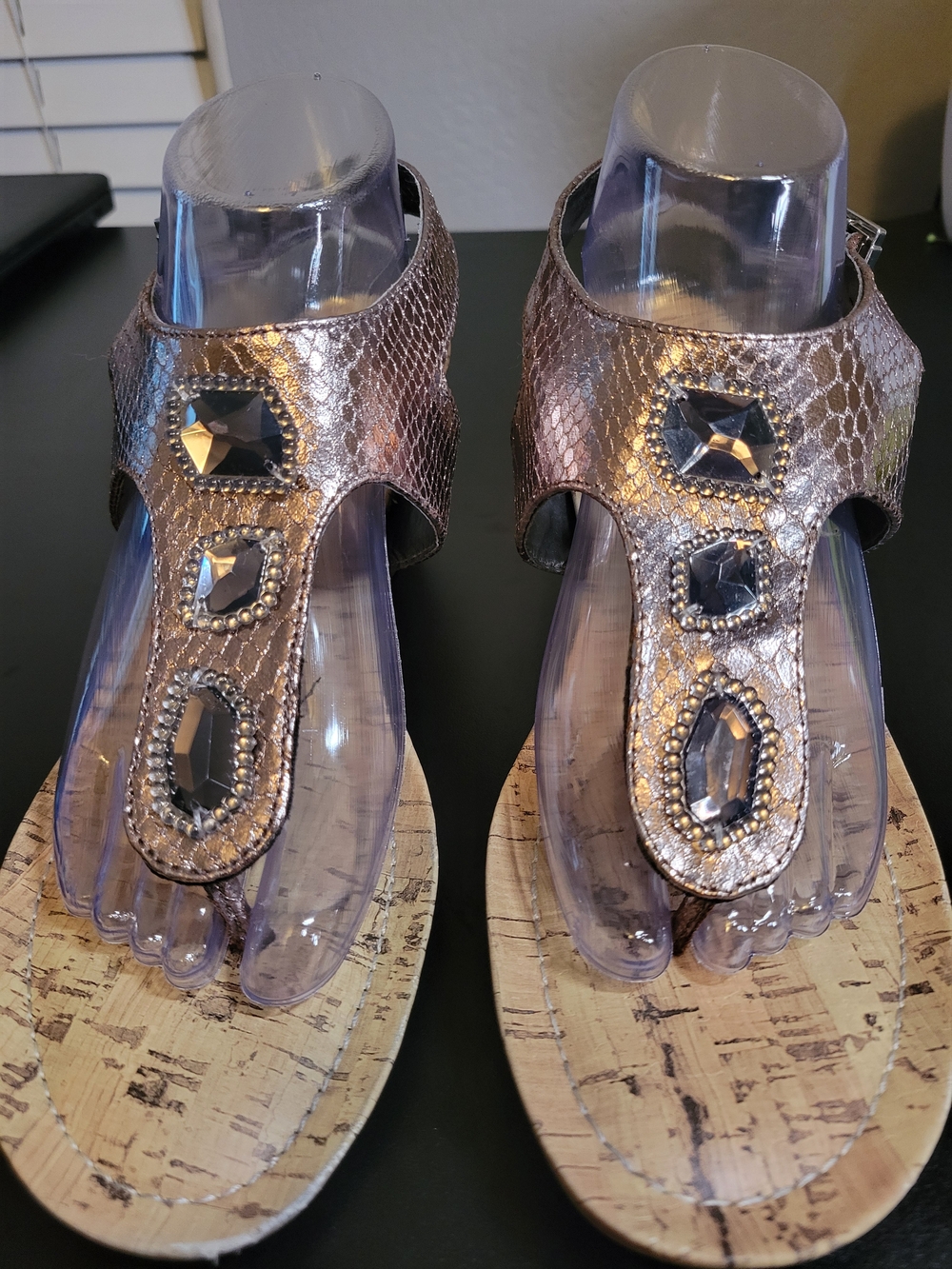 Dexflex Comfort Metallic Rose Gold Jeweled T-Strap Sandals Size 10